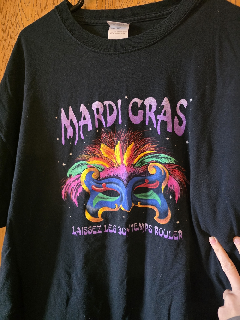 Gildan Black Graphic Tee with Colorful Mardi Gras Mask Print